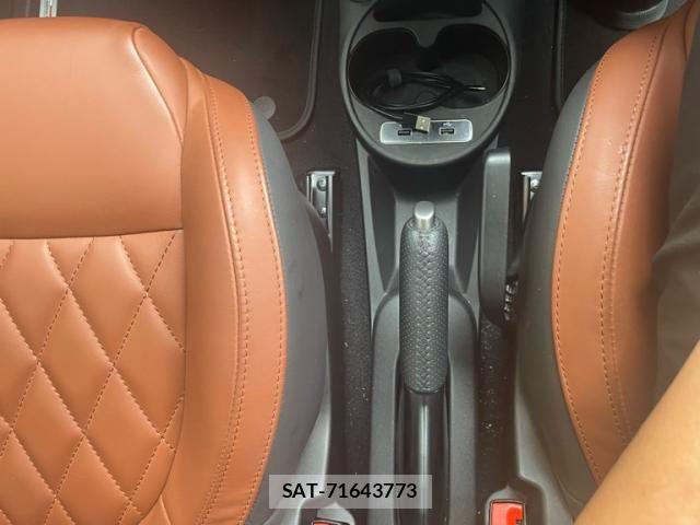 Abarth 595 2021-12 8827168-23