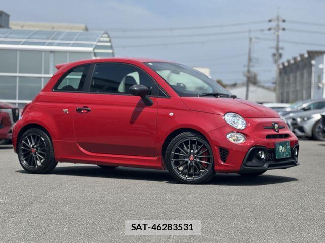 Abarth 695 2023-09 926983-23