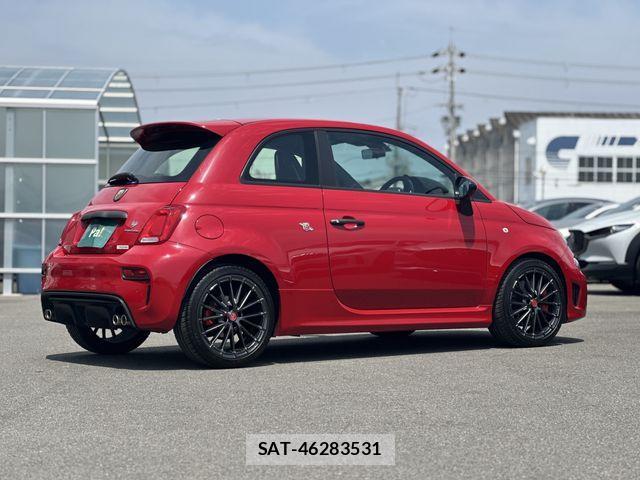 Abarth 695 2023-09 926983-25