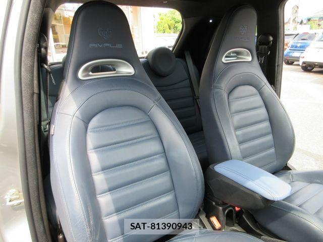 Abarth 695 2019-09 1300367-13