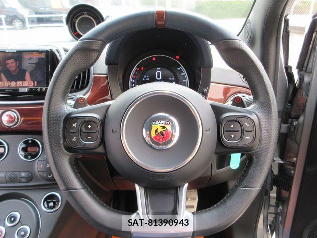 Abarth 695 2019-09 1300367-16