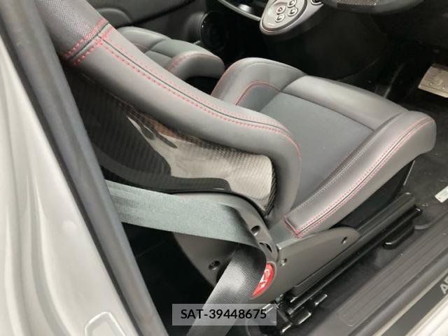Abarth 695 2023-08 3355025-15