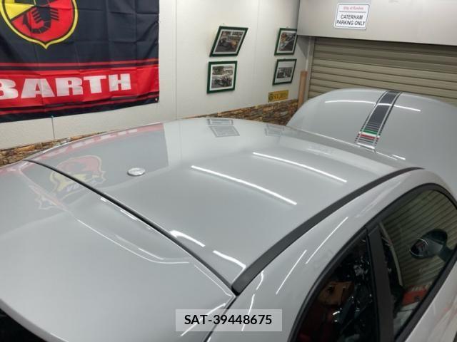 Abarth 695 2023-08 3355025-3