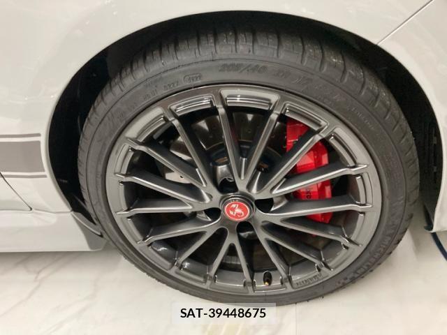 Abarth 695 2023-08 3355025-4
