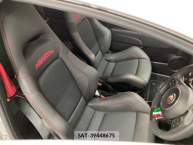 Abarth 695 2023-08 3355025-6