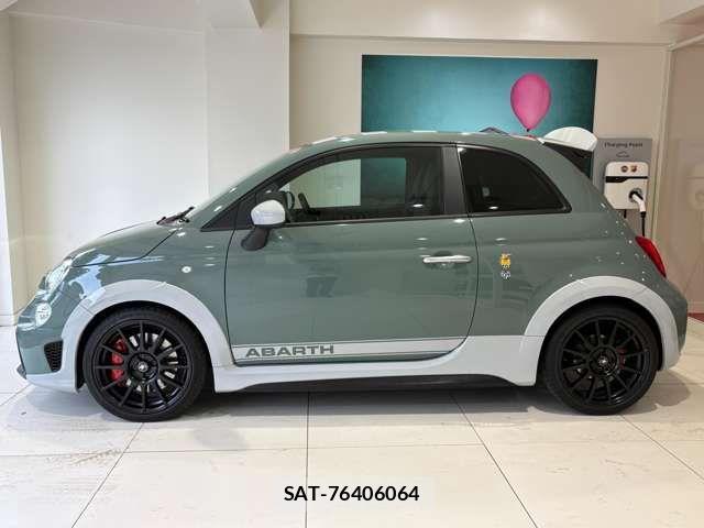 Abarth 695 2023-01 4391391-3