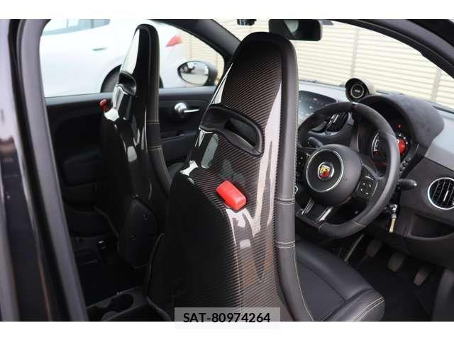Abarth 695 2024-12 4585717-17