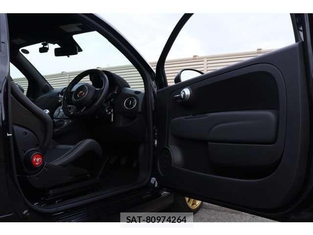 Abarth 695 2024-12 4585717-6