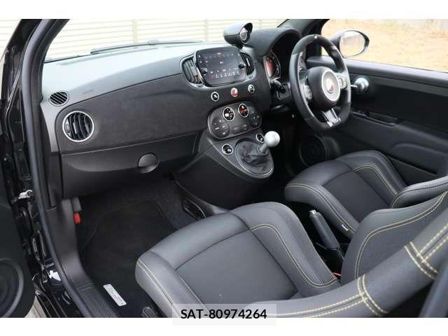 Abarth 695 2024-12 4585717-7