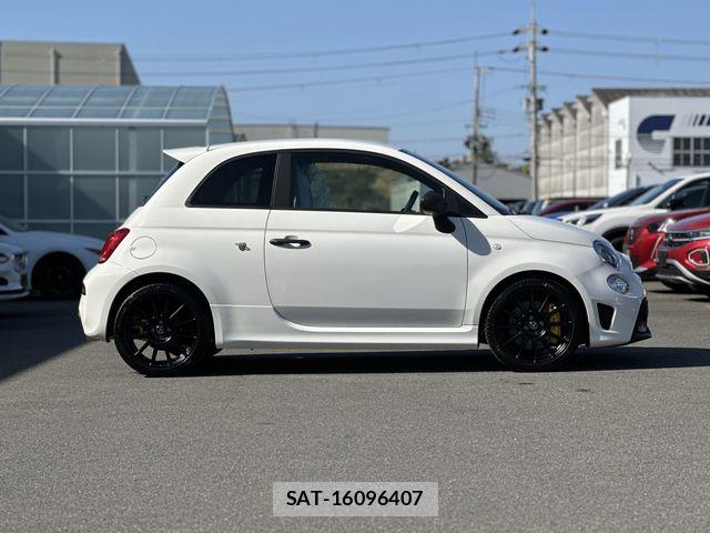 Abarth 695 2024-08 6674770-17