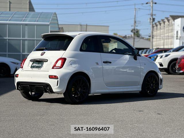 Abarth 695 2024-08 6674770-18