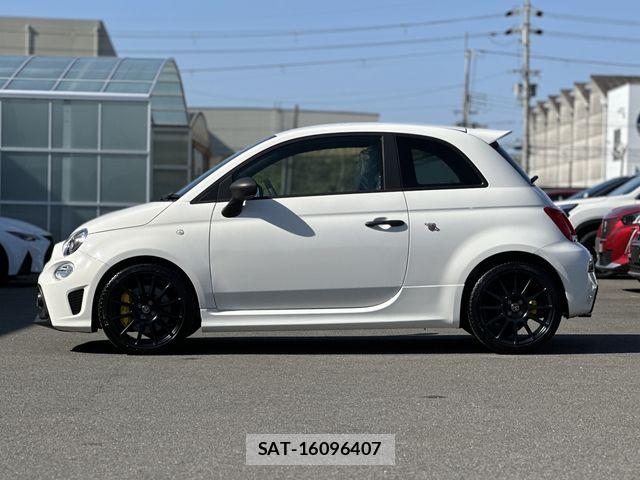 Abarth 695 2024-08 6674770-21