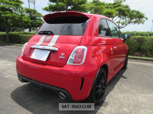 Abarth 695 2011-11 6790673-11