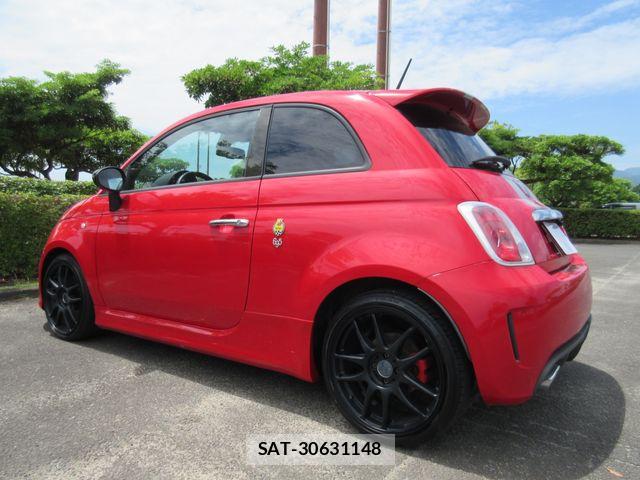 Abarth 695 2011-11 6790673-15