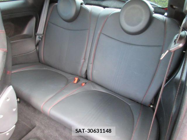 Abarth 695 2011-11 6790673-23