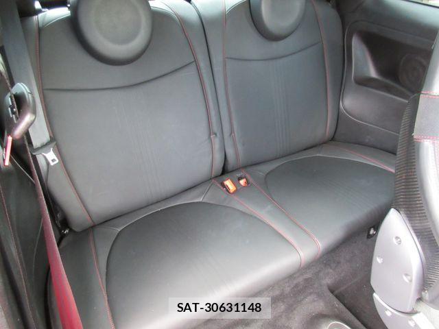 Abarth 695 2011-11 6790673-24