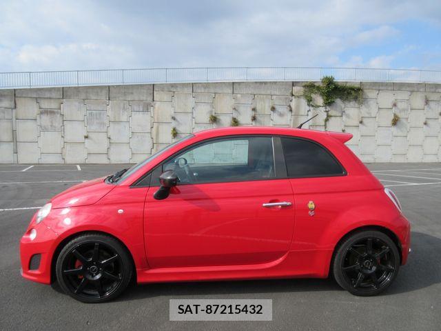 Abarth 695 2011-03 6790675-9