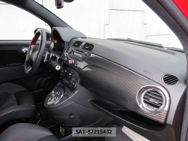 Abarth 695 2011-03 6790675-22