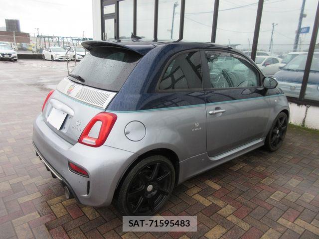 Abarth 695 2019-01 6813456-17