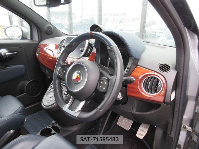 Abarth 695 2019-01 6813456-1