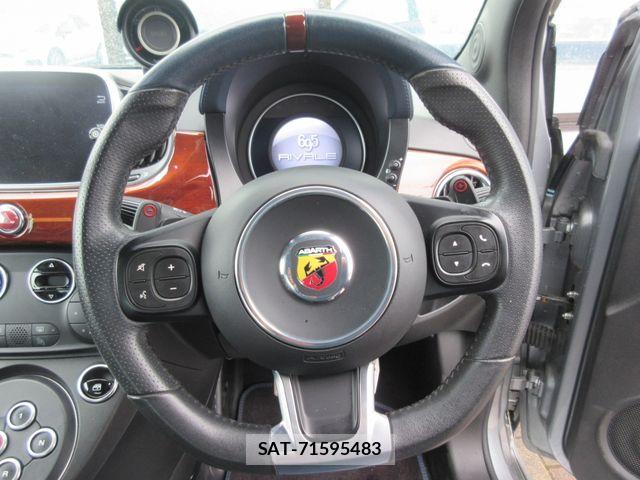 Abarth 695 2019-01 6813456-28