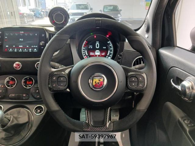 Abarth 695 2025-03 7213884-16