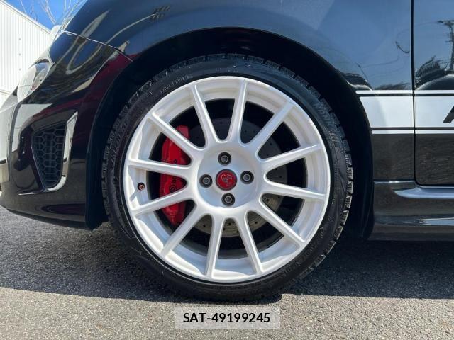Abarth 695 2022-09 7324956-18