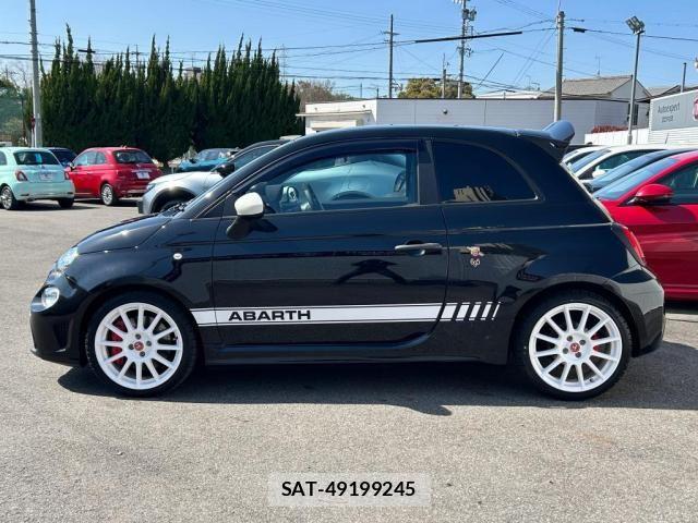 Abarth 695 2022-09 7324956-4