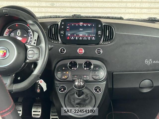 Abarth 695 2022-09 7324952-14