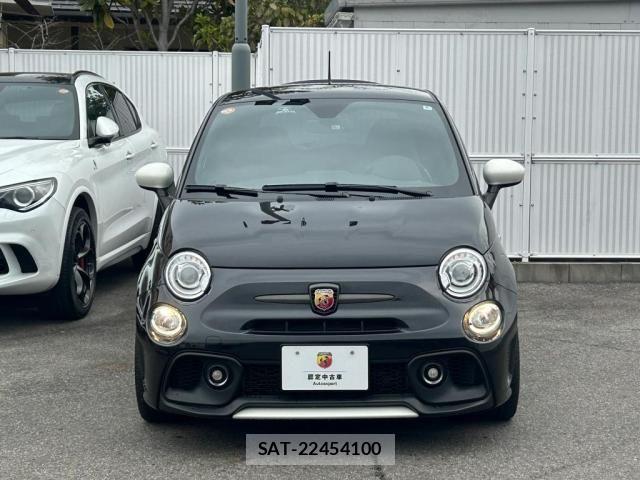 Abarth 695 2022-09 7324952-1
