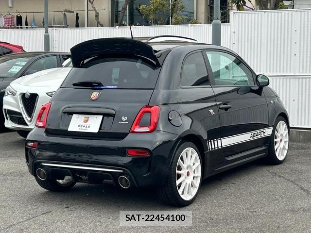 Abarth 695 2022-09 7324952-7