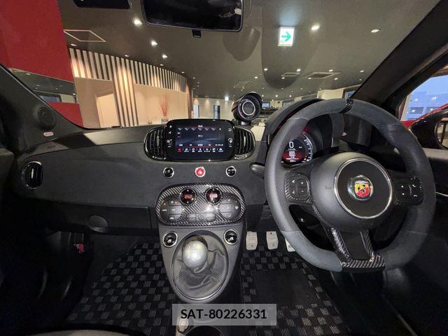 Abarth 695 2024-12 7614600-4