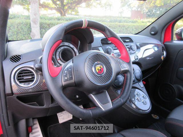 Abarth 695 2012-01 7719845-1