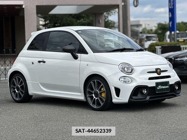 Abarth 695 2024-07 7875061-21
