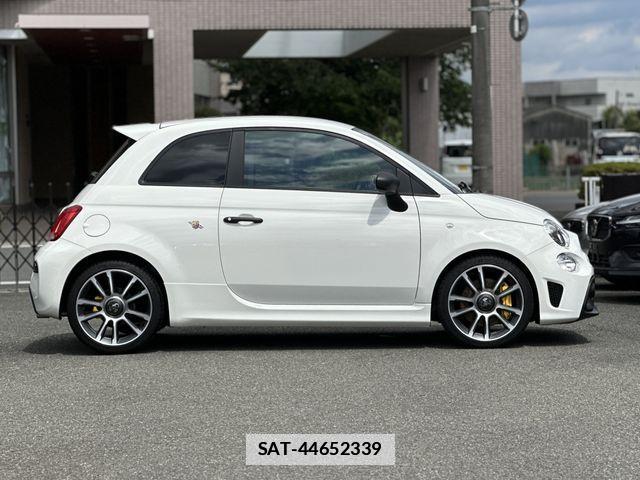 Abarth 695 2024-07 7875061-22