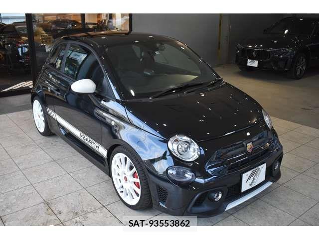 Abarth 695 2022-10 8097413-12