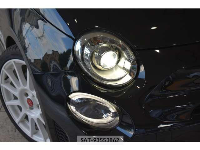 Abarth 695 2022-10 8097413-18