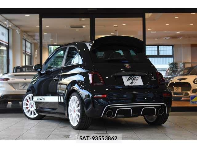 Abarth 695 2022-10 8097413-5