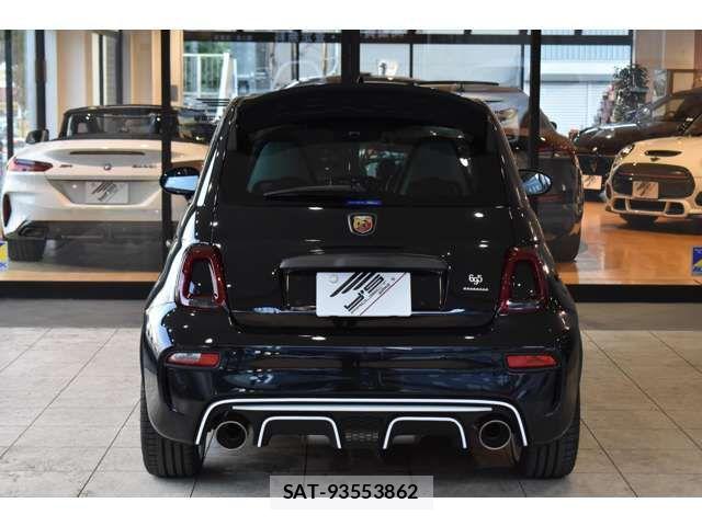 Abarth 695 2022-10 8097413-6