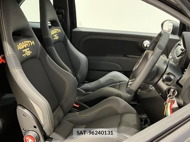 Abarth 695 2025-04 8127086-12