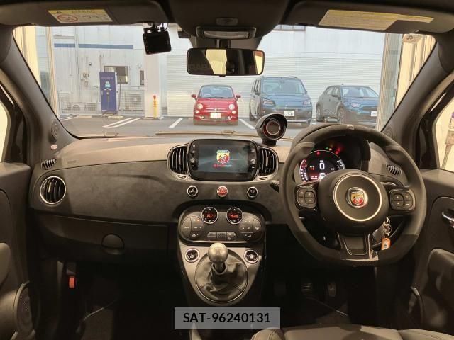 Abarth 695 2025-04 8127086-3
