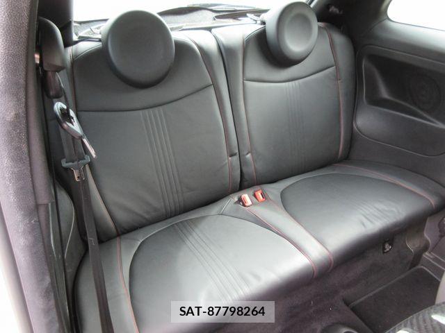 Abarth 695 2012-10 8878453-23
