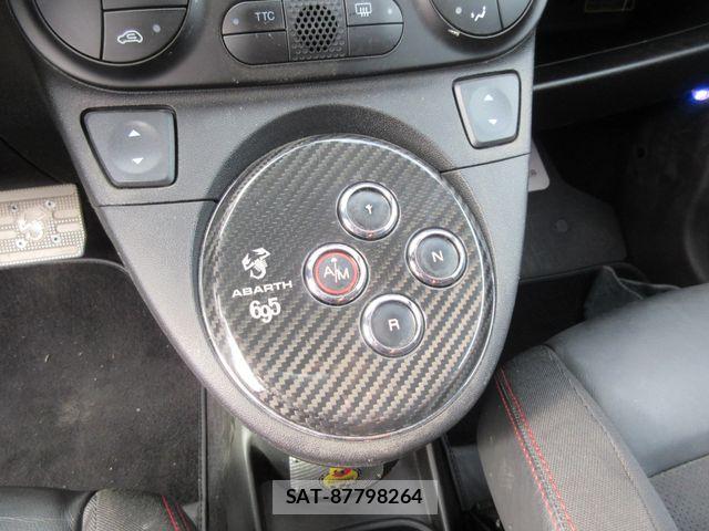 Abarth 695 2012-10 8878453-26