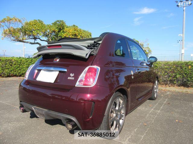Abarth 695 2013-07 1427371-11