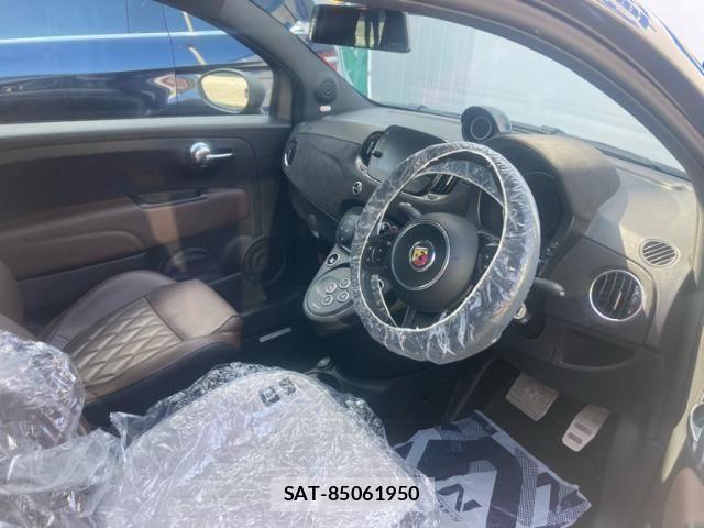 Abarth 695 2023-05 5859058-11