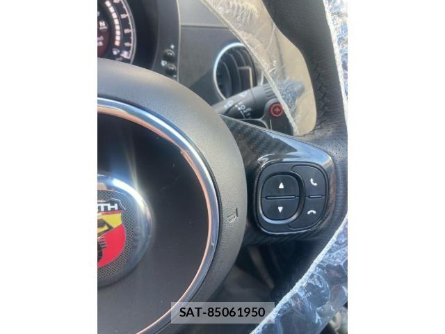 Abarth 695 2023-05 5859058-17