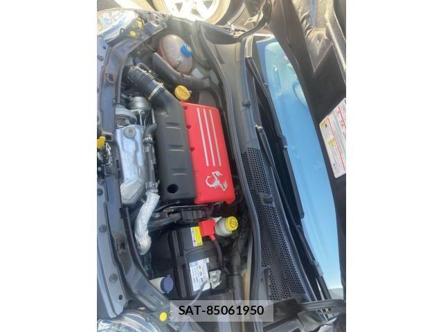 Abarth 695 2023-05 5859058-24