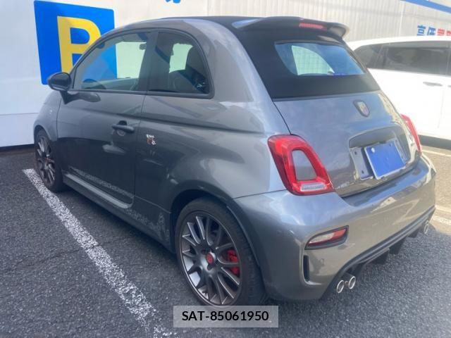 Abarth 695 2023-05 5859058-6