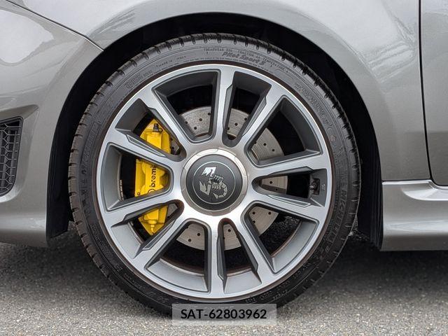 Abarth 695 2025-04 7213885-28