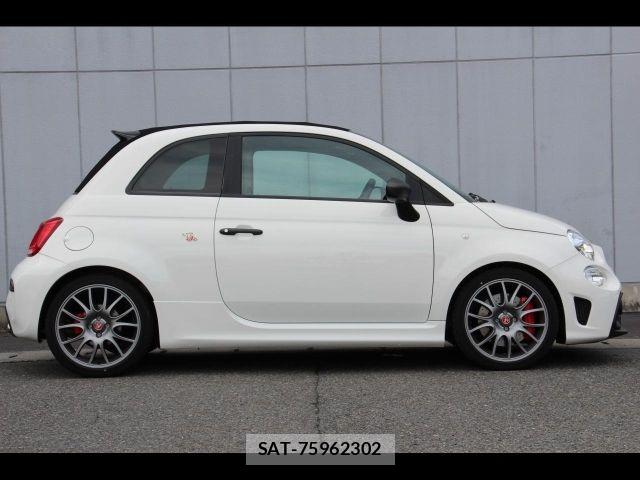 Abarth 695 2023-06 7614610-16